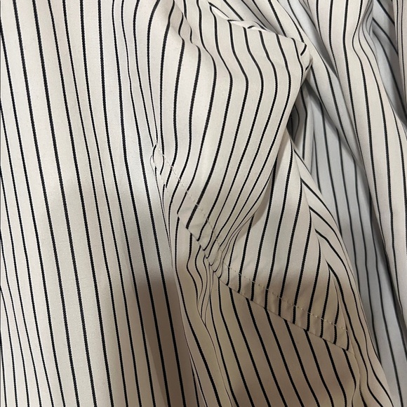 Lea & Viola Black and White Striped Off-Shoulder Blouse - Picture 3 of 10